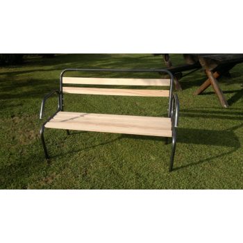 Fémvázas Kerti Pad