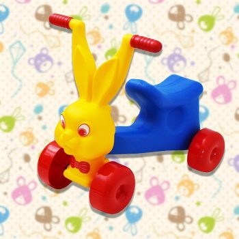 106 Nyuszi - műanyag gyermekjármű